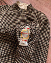 Load image into Gallery viewer, Rare Vintage Zip Jacket McGregor Reversible Classic