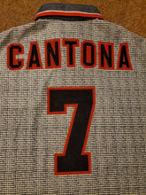 Load image into Gallery viewer, Rare Jersey Cantona Manchester United Vintage Umbro

