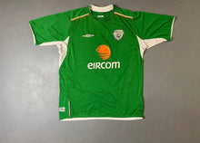 Load image into Gallery viewer, Jersey Ireland National Team 2004/06 home Umbro
