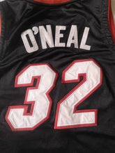 Load image into Gallery viewer, Authentic jersey Shaquille O&#39;Neal Miami Heat 2005-06 Reebok Player Version size 54 NBA
