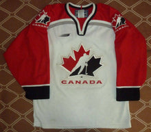 Load image into Gallery viewer, Jersey Hockey Canada Ice Hockey Team Bauer Vintage
