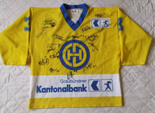 Load image into Gallery viewer, Vintage Jersey Hockey Davos with a authentic signatures of players
