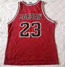 Load image into Gallery viewer, Authentic jersey Michael Jordan Chicago Bulls NBA 1996-97 Champion Vintage
