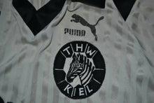 Load image into Gallery viewer, Match Worn jersey THW Kiel Handball Germany 1980&#39;s Puma Vintage
