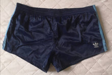 Load image into Gallery viewer, Authentic Shorts Adidas 1980&#39;s Vintage
