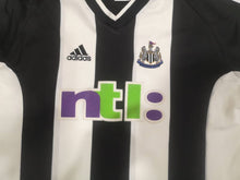 Load image into Gallery viewer, Jersey Newcastle United 2001-2003 home Adidas Vintage
