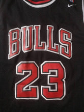 Load image into Gallery viewer, Jersey Michael Jordan Chicago Bulls NBA Nike Vintage
