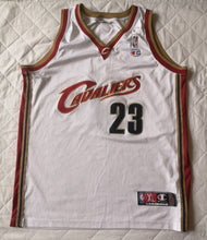 Load image into Gallery viewer, Jersey LeBron James #23 Cleveland Cavaliers NBA Champion Vintage

