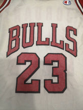 Load image into Gallery viewer, Jersey Michael Jordan Chicago Bulls white NBA 1992-93 Champion Vintage
