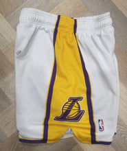 Load image into Gallery viewer, Shorts Los Angeles Lakers NBA vintage Champion
