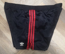 Load image into Gallery viewer, Vintage Shorts Adidas 1990&#39;s
