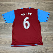 Load image into Gallery viewer, Jersey Louie Barry #6 Aston Villa 2007-2008 home Vintage
