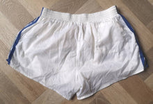 Load image into Gallery viewer, Vintage Shorts Adidas

