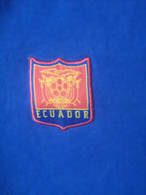 Load image into Gallery viewer, Jersey Soccer Ecuador 1980-84 Rétro
