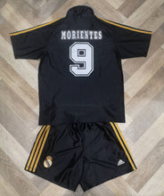 Load image into Gallery viewer, Jersey Morientes #9 Real Madrid 1998-99 Away Vintage
