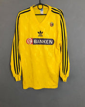 Load image into Gallery viewer, Rarely authentic jersey Norway 1991-1992 Adidas #11 Vintage Player Issue
